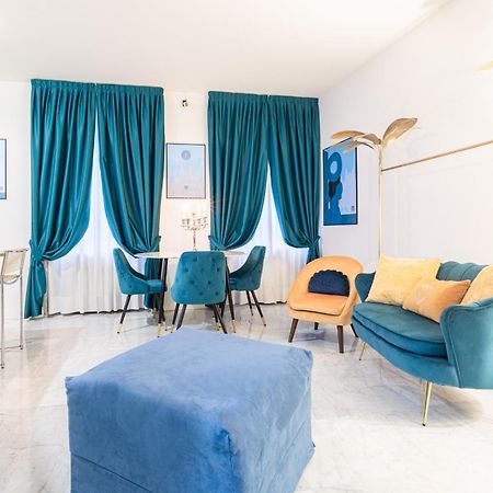 Monte Napoleone Split-Level Terrace Apartment - Top Collection Milano Exteriör bild