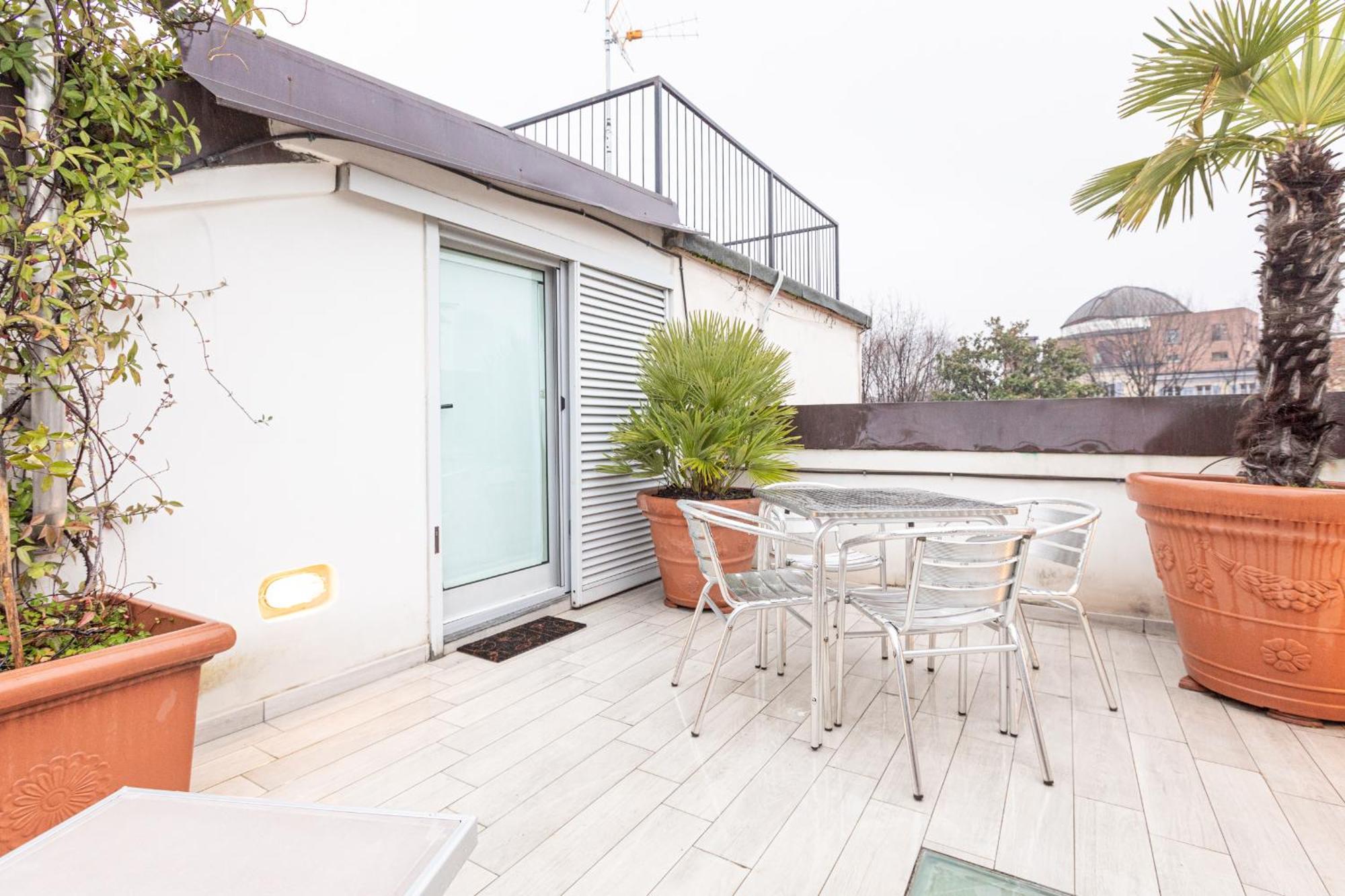 Monte Napoleone Split-Level Terrace Apartment - Top Collection Milano Exteriör bild