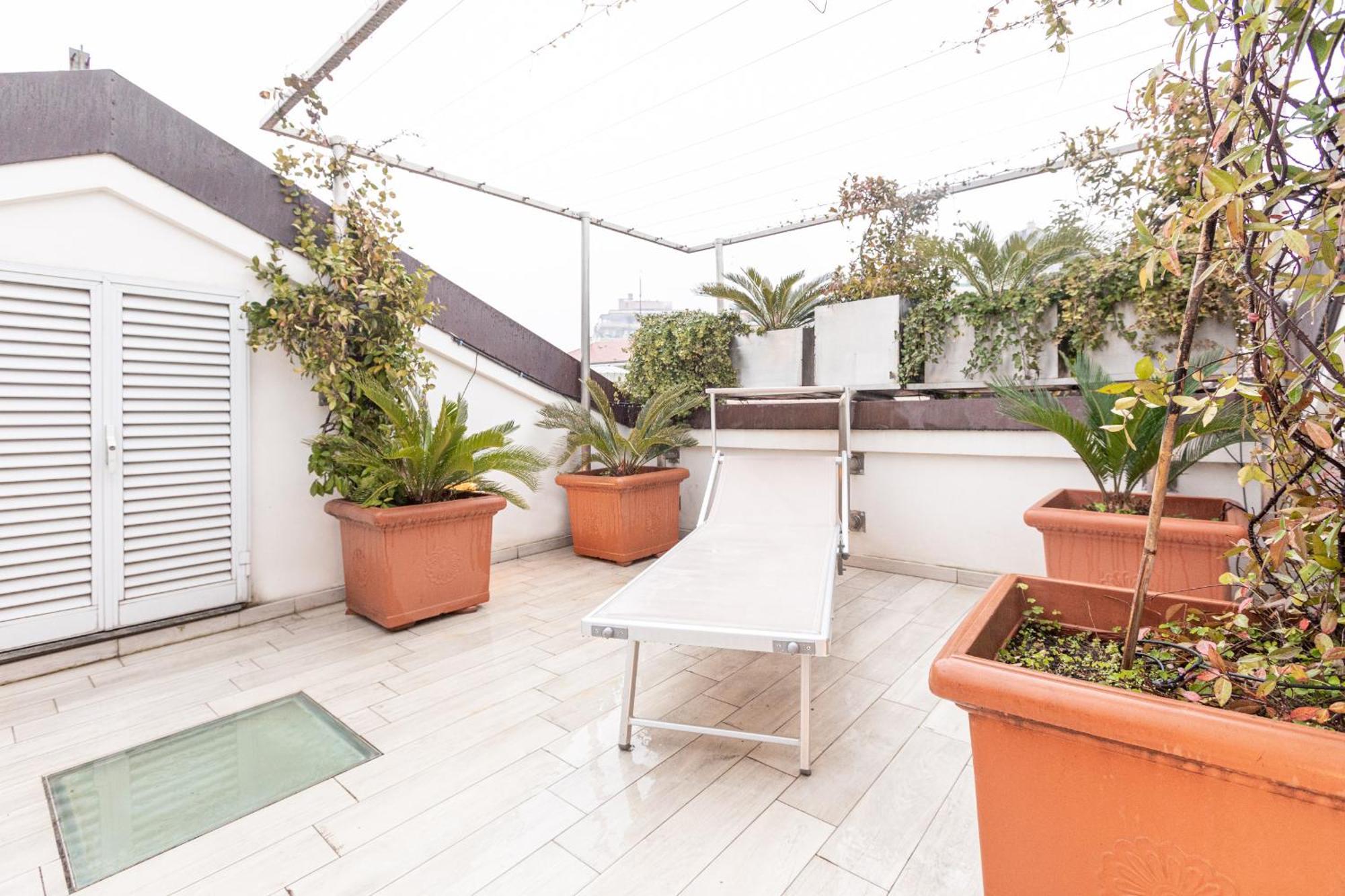 Monte Napoleone Split-Level Terrace Apartment - Top Collection Milano Exteriör bild