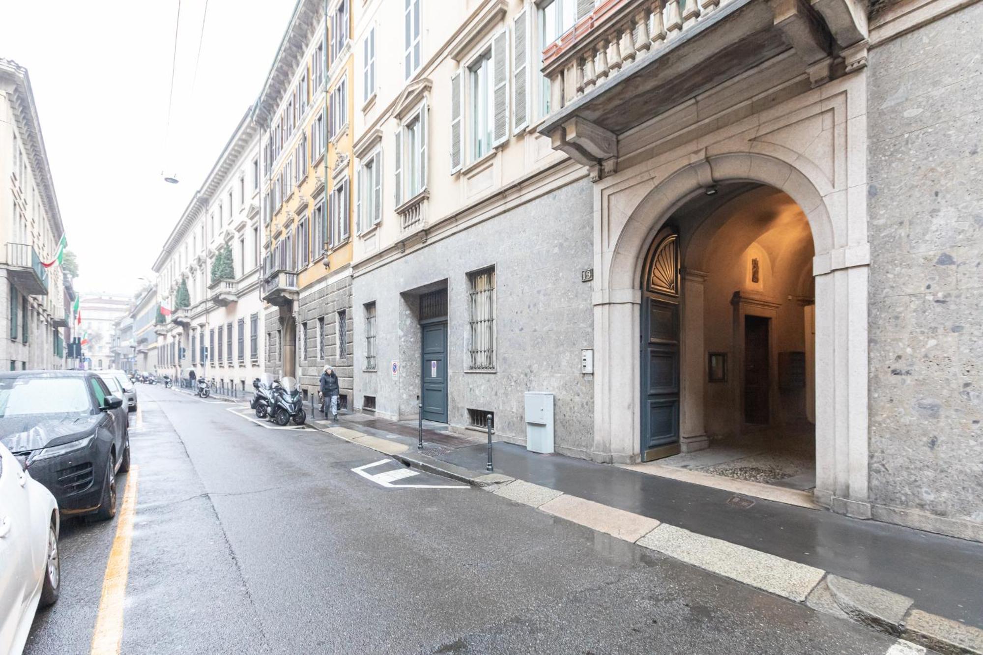 Monte Napoleone Split-Level Terrace Apartment - Top Collection Milano Exteriör bild